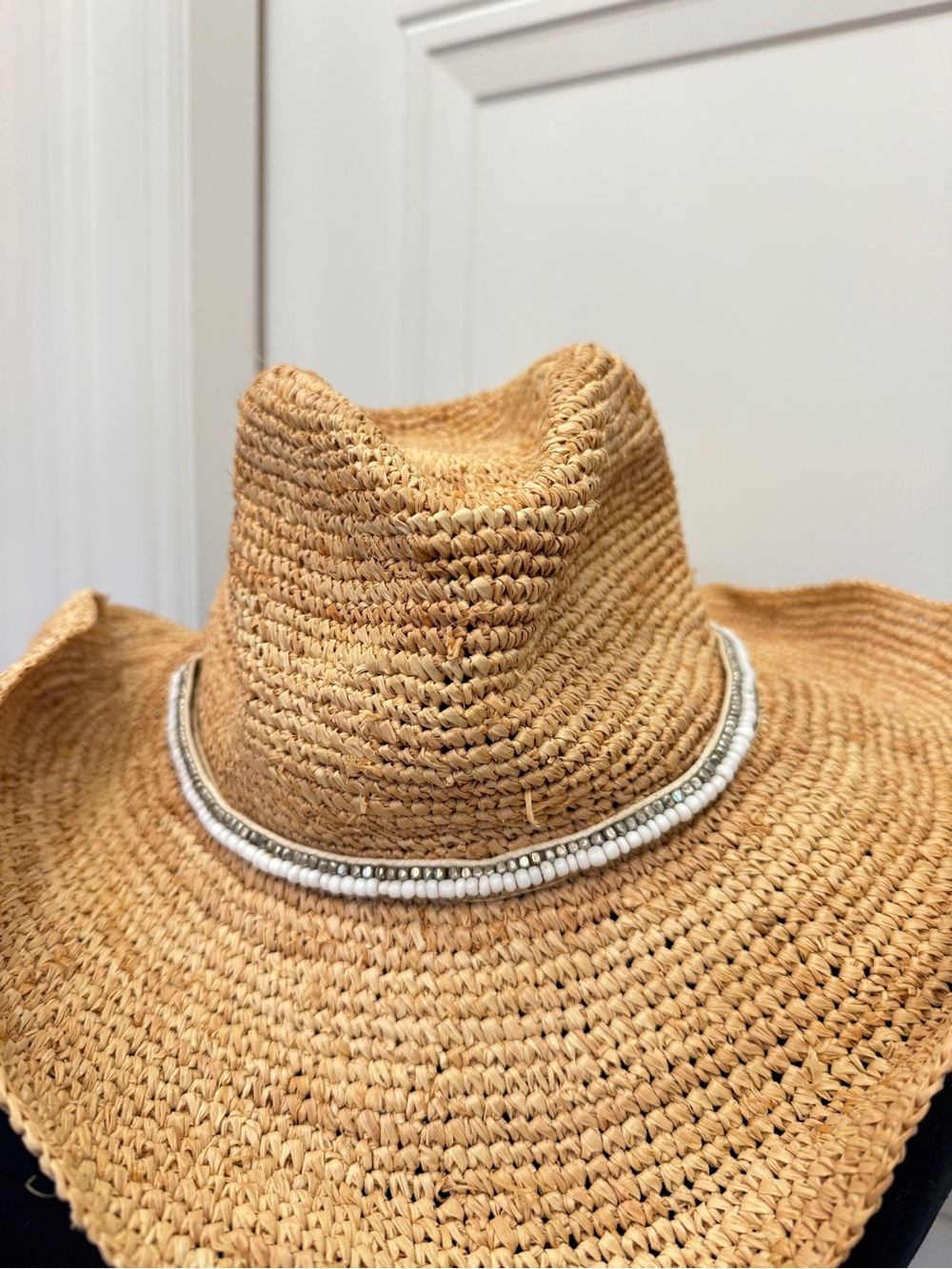 ALE BY ALESSANDRA STRAW BEACH HAT COWBOY BEADED ACCENT - Picture 3 of 6